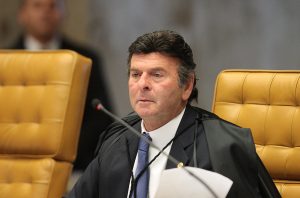 Fux diz que ‘desprestígio’ do STF é causado por políticos que ‘jogam’ problemas para a Corte resolver