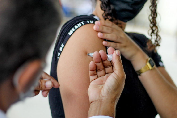  Rio fará mutirão de imunização no sábado e permitirá até ‘sommeliers’ de vacina